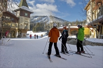 Skiing in Sun Peaks Village