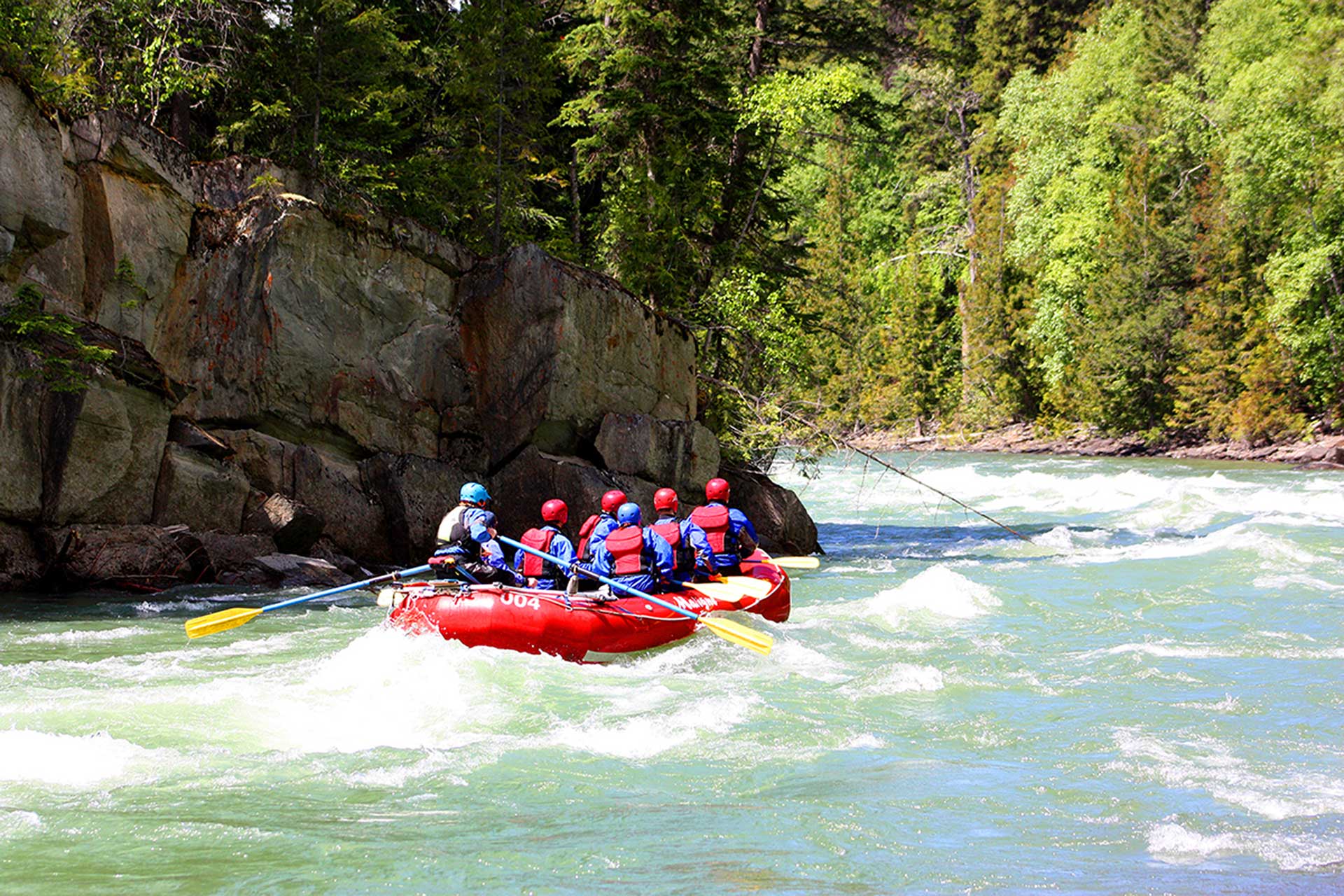 whitewater raft footer: Whitewater Rafting and Floating > Clearwater / Valemount